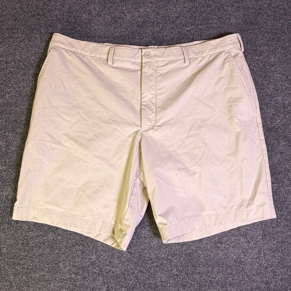 Vineyard Vines On The Go Shorts Mens 44B Beige Performance Stretch Chino 9"